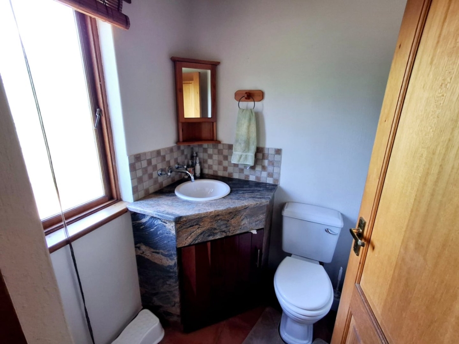 4 Bedroom Property for Sale in Boschenvaal River Front Lodges Free State